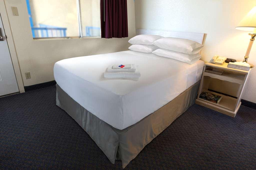 Americas Best Value Inn North Port Zimmer foto